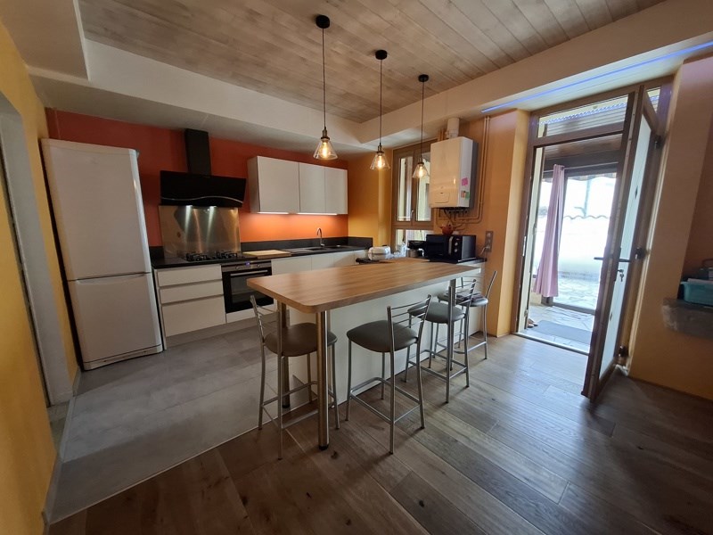 Vente Maison ST ESTEPHE - 5 pièces -99 m² - (33180)