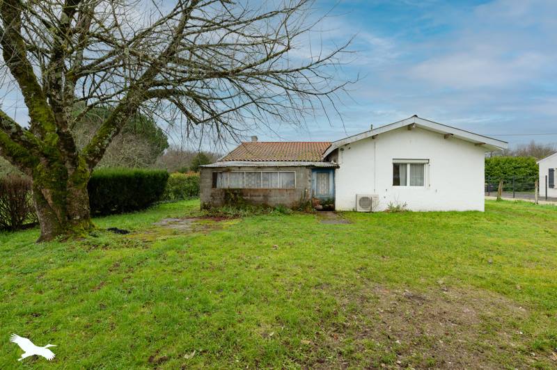 Vente Maison CUSSAC FORT MEDOC - 6 pièces -120 m² - (33460)