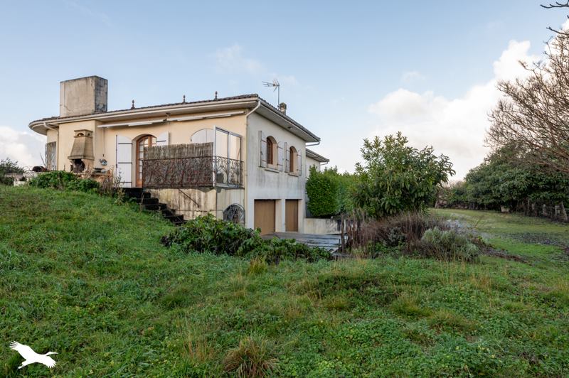 Vente Maison ST SEURIN DE CADOURNE - 5 pièces -175 m² - (33180)