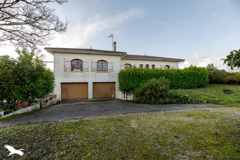 Vente Maison ST SEURIN DE CADOURNE - 5 pièces -175 m² - (33180)
