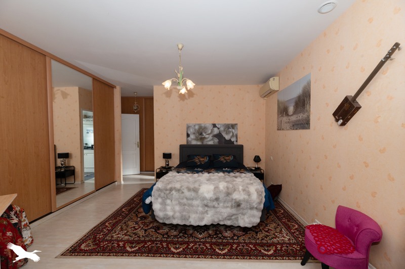 Vente Maison CUSSAC FORT MEDOC - 5 pièces -275 m² - (33460)