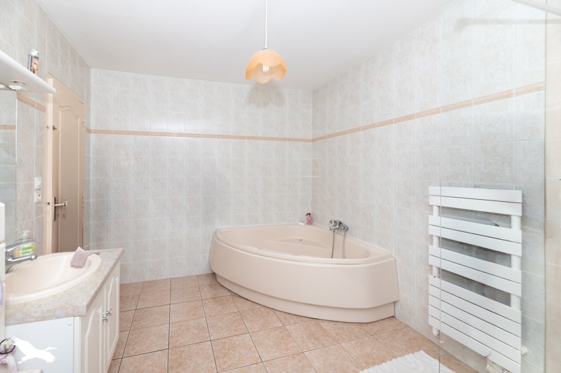Vente Maison ST ESTEPHE - 5 pièces -107 m² - (33180)