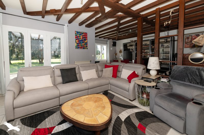 Vente Maison ST SAUVEUR - 5 pièces -136 m² - (33250)