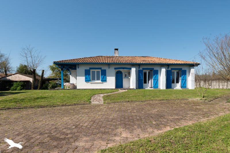 Vente Maison ST SAUVEUR - 5 pièces -136 m² - (33250)