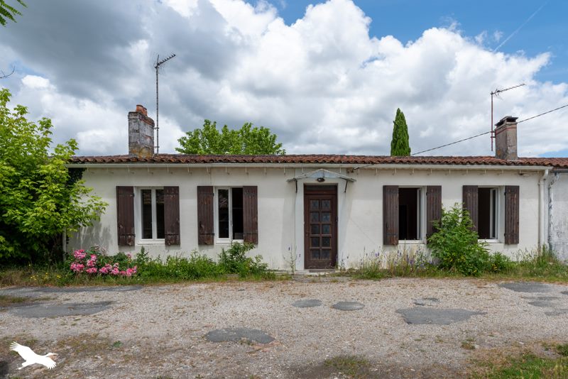 Vente Maison ST SAUVEUR - 5 pièces -98 m² - (33250)