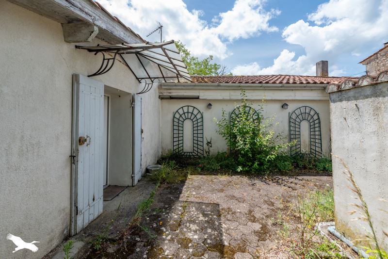 Vente Maison ST SAUVEUR 33250 5 pièces - 98 m²