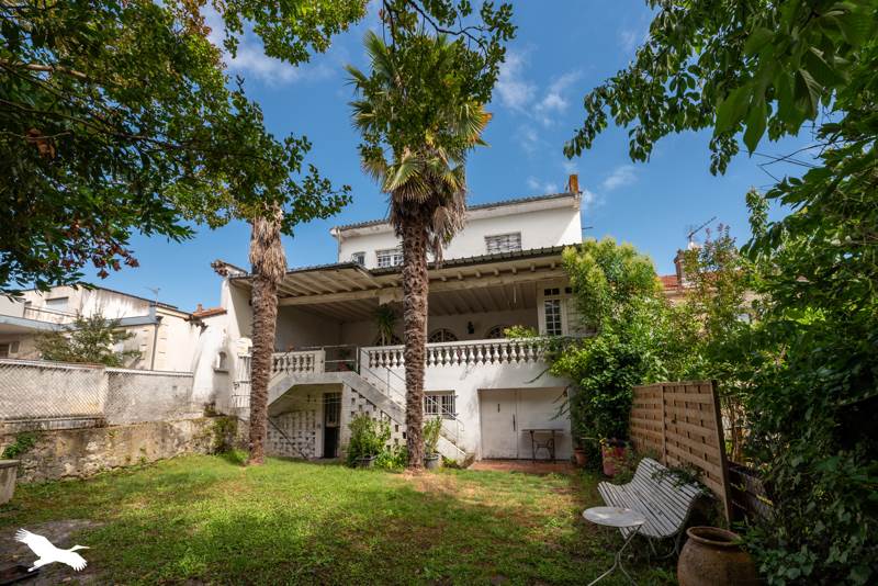 Vente Maison PAUILLAC - 7 pièces -170 m² - (33250)