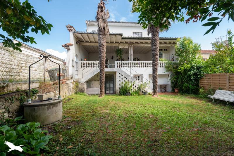 Vente Maison PAUILLAC - 7 pièces -170 m² - (33250)