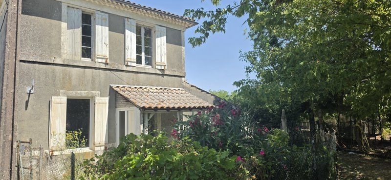 Vente Maison ST ESTEPHE - 5 pièces -140 m² - (33180)