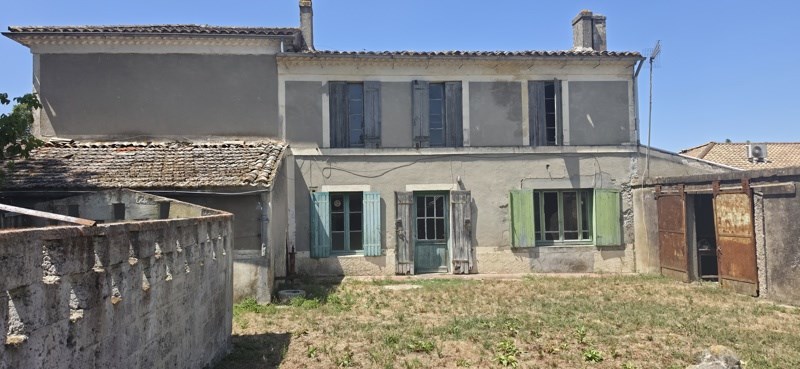 Vente Maison ST ESTEPHE - 5 pièces -140 m² - (33180)