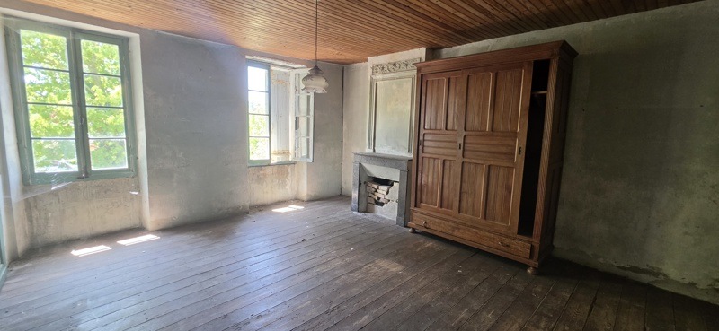 Vente Maison ST ESTEPHE - 5 pièces -140 m² - (33180)