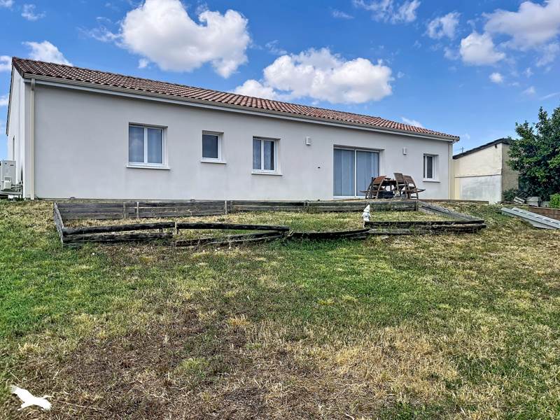 Maison 5 pièces 138 m² · à Pauillac · 138 m² · 281 430 €