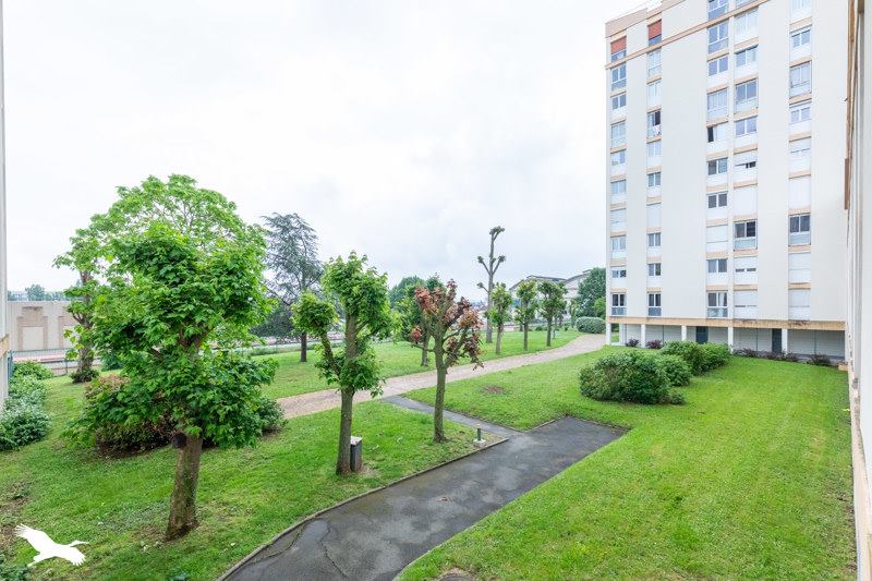 Vente Appartement MANTES LA VILLE - 4 pièces -74 m² - (78711)