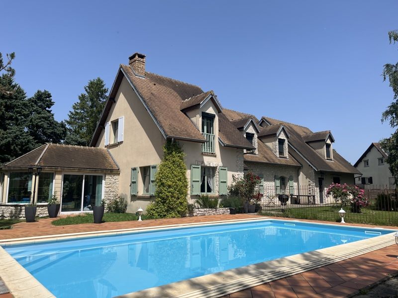 Vente Maison PERDREAUVILLE - 9 pièces -237 m² - (78200)