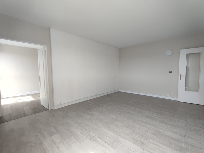Appartement 4 pièces 74 m² · à Mantes-la-Ville · 74 m² · 128 000 €
