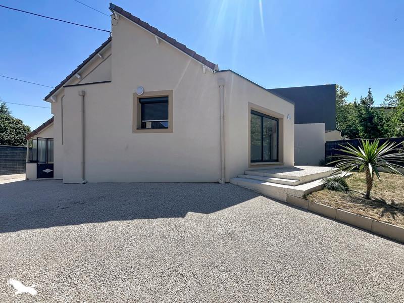 Maison 5 pièces 107 m² · à Mantes-la-Ville · 107 m² · 320 296 €