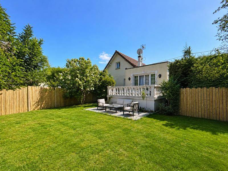 Maison 6 pièces 98 m² · à Eaubonne · 98 m² · 438 000 €