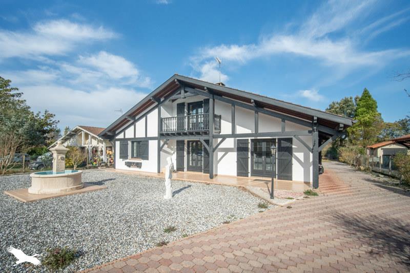 Vente Maison ST VINCENT DE TYROSSE - 4 pièces -146 m² - (40230)