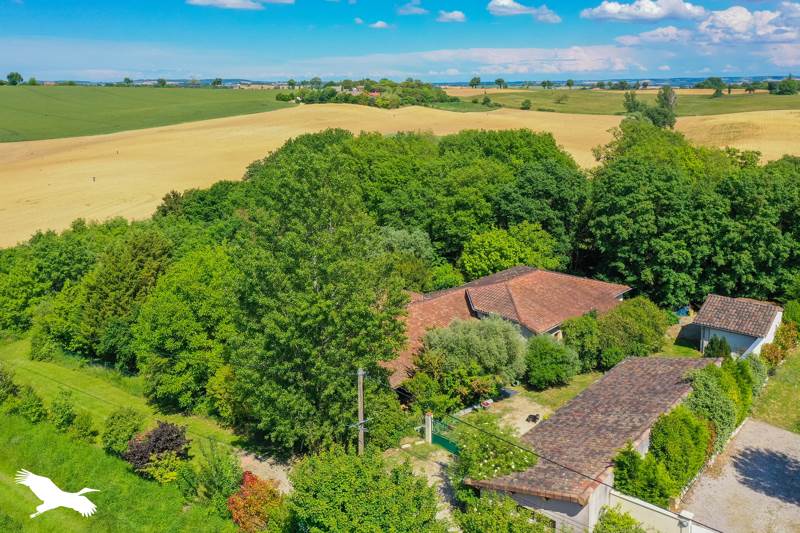 Vente Maison RAZENGUES - 7 pièces -250 m² - (32600)