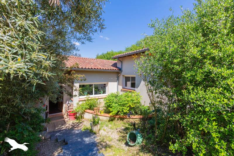 Vente Maison RAZENGUES - 7 pièces -250 m² - (32600)