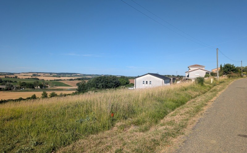 Terrain 4 pièces · à L'Isle-Jourdain · 119 900 €