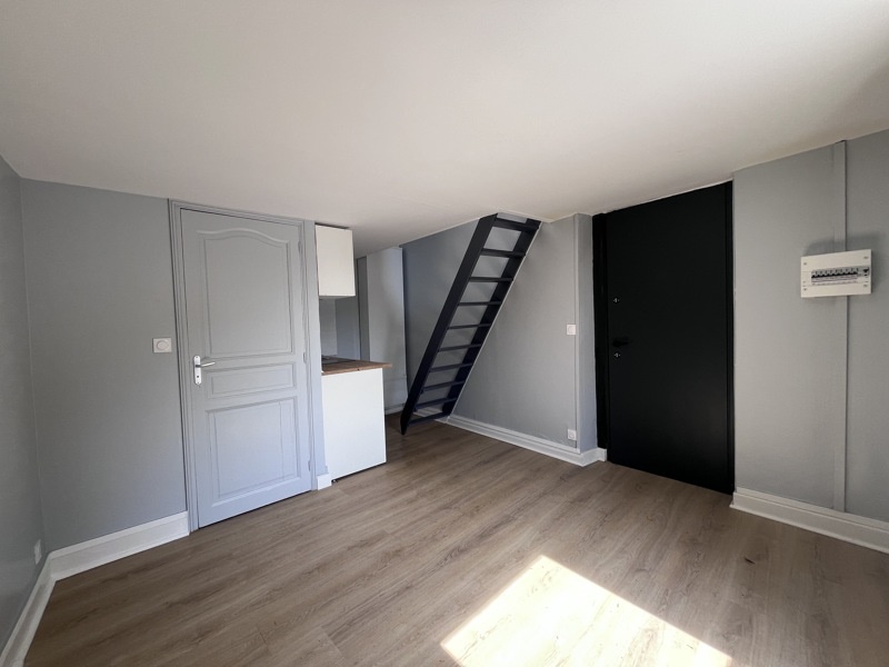 Vente Appartement MEULAN EN YVELINES - 1 pièce -14,7 m² - (78250)
