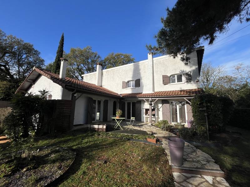 Vente Maison CENAC - 6 pièces -210 m² - (33360)