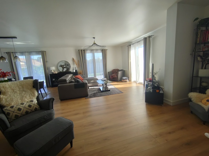 Vente Maison ST CAPRAIS DE BORDEAUX - 6 pièces -175 m² - (33880)