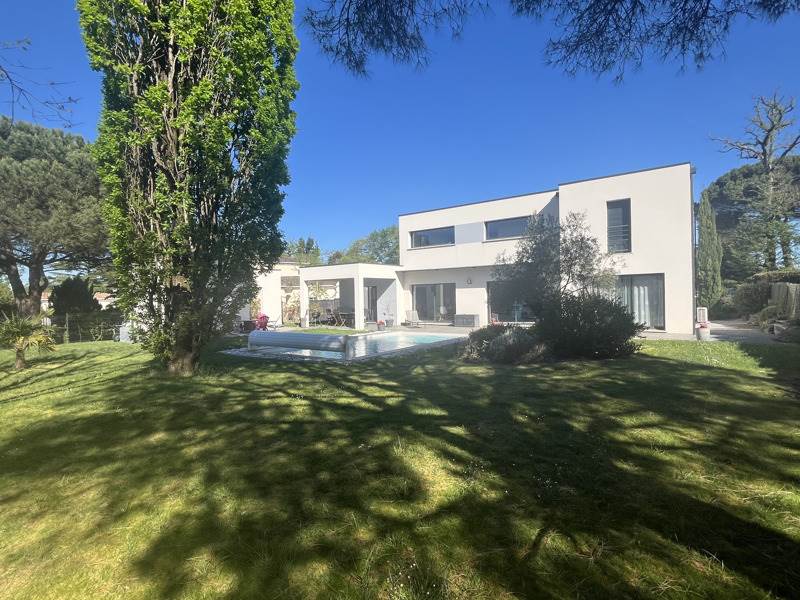 Vente Maison CARIGNAN DE BORDEAUX - 4 pièces -171 m² - (33360)