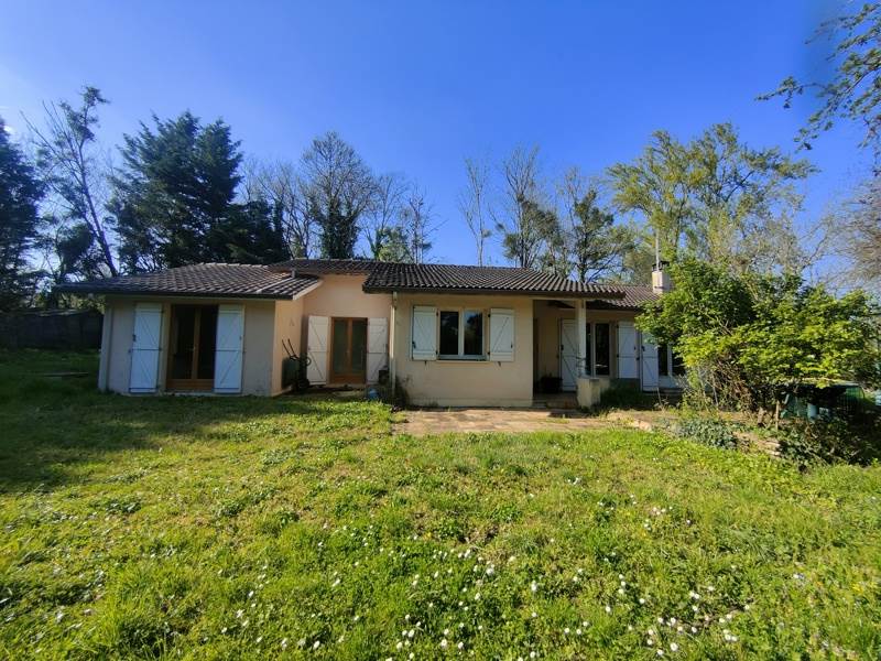 Vente Maison QUINSAC - 5 pièces -135 m² - (33360)