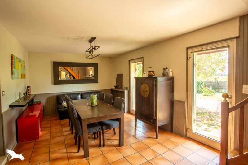 Vente Maison QUINSAC - 4 pièces -203 m² - (33360)