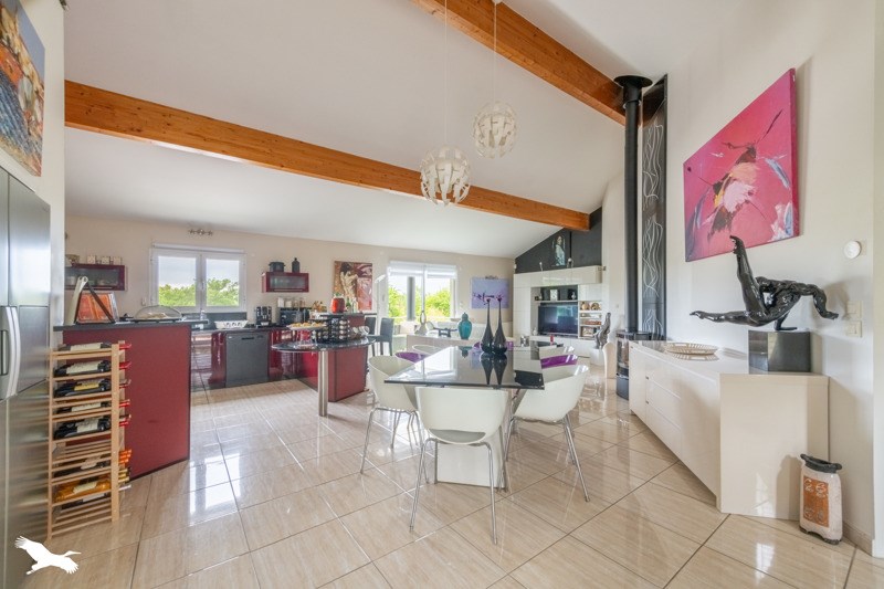 Vente Maison CAMBLANES ET MEYNAC - 6 pièces -199 m² - (33360)