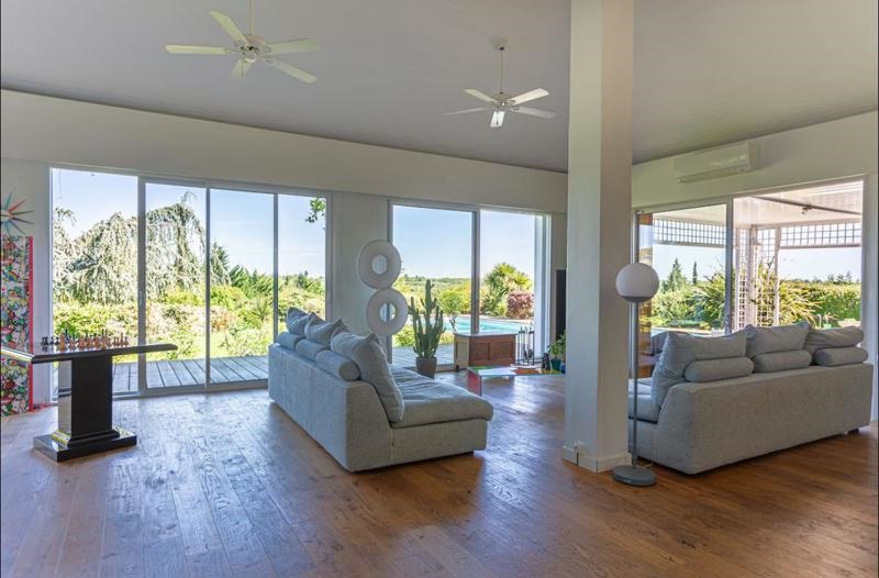 Vente Maison CARIGNAN DE BORDEAUX - 7 pièces -245 m² - (33360)
