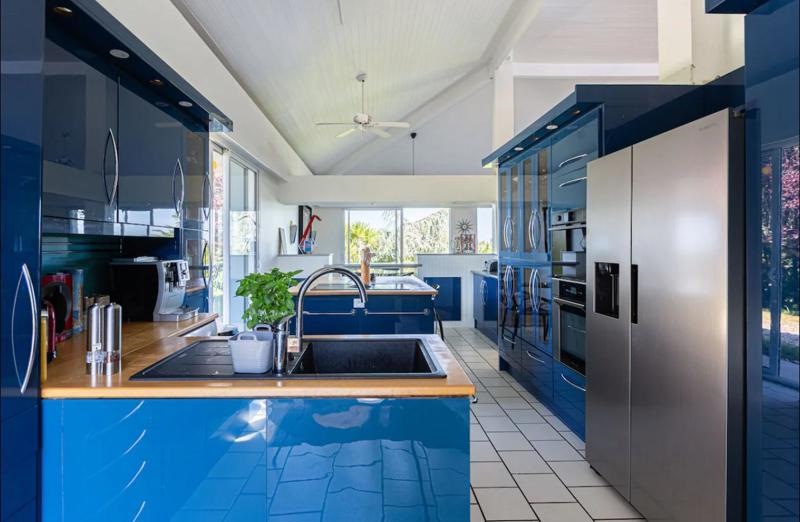 Vente Maison CARIGNAN DE BORDEAUX - 7 pièces -245 m² - (33360)