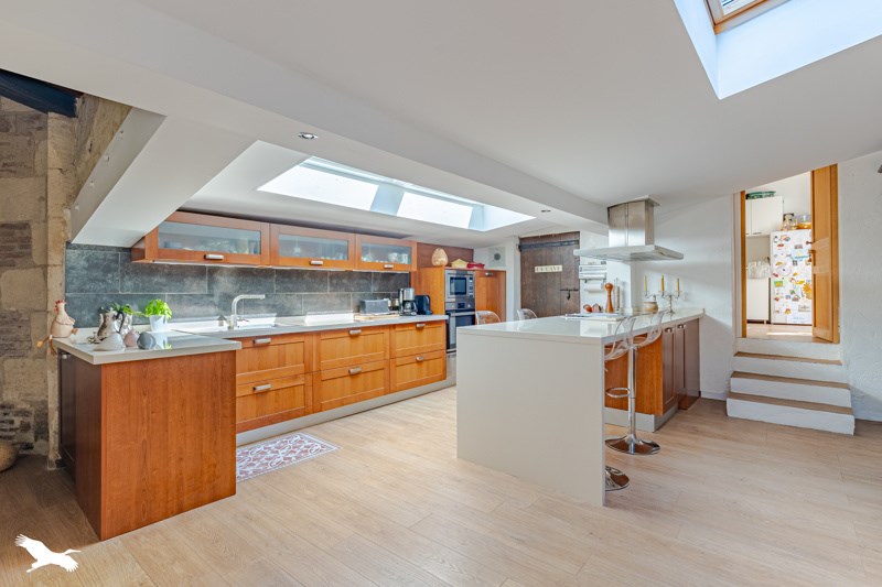 Vente Maison CENAC - 7 pièces -275 m² - (33360)