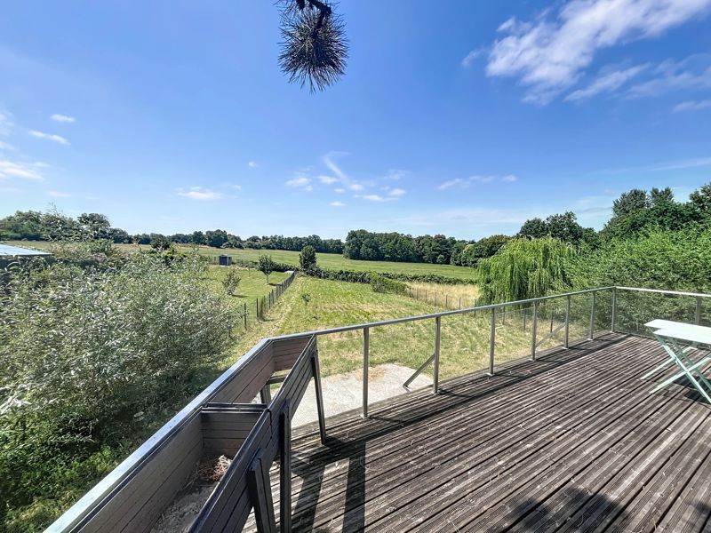 Vente Maison CAMBLANES ET MEYNAC - 6 pièces -152 m² - (33360)