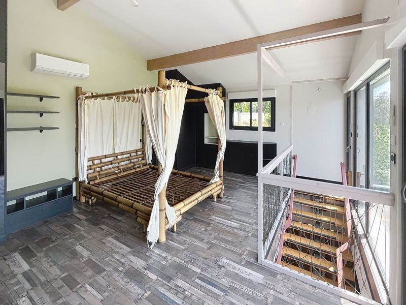 Vente Maison CAMBLANES ET MEYNAC - 6 pièces -152 m² - (33360)