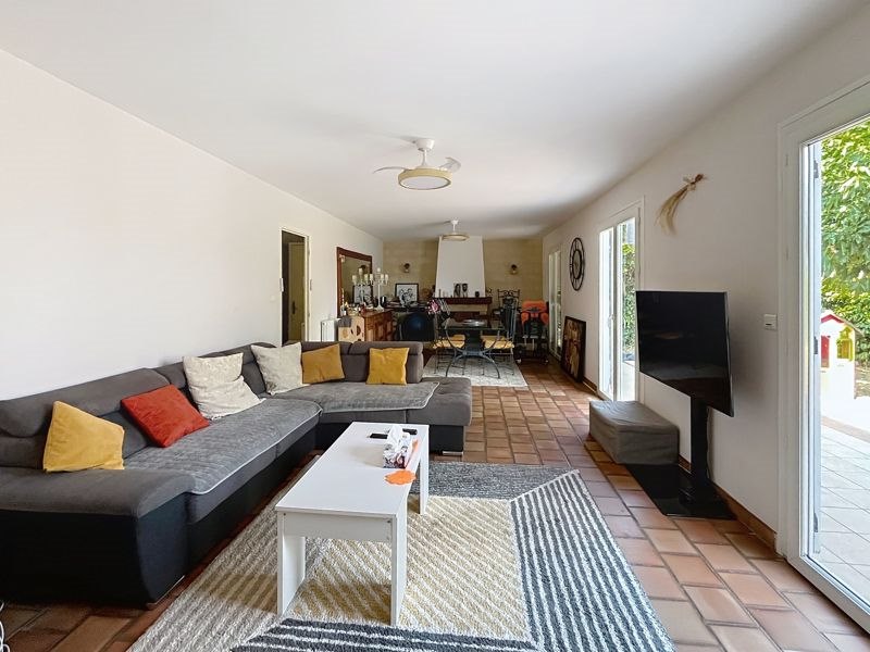 Vente Maison ST CAPRAIS DE BORDEAUX - 7 pièces -173 m² - (33880)