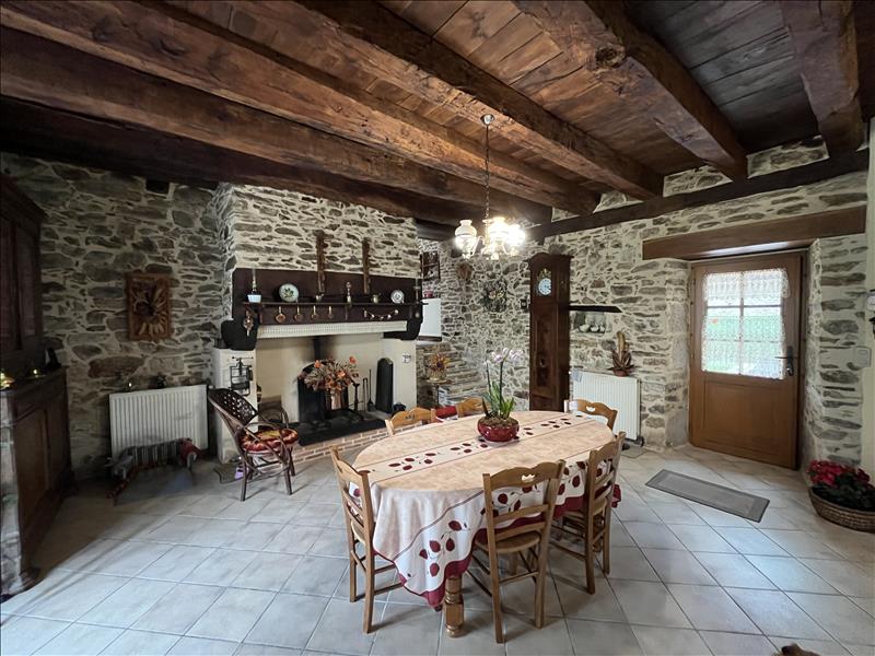 Vente Maison ST JORY DE CHALAIS - 6 pièces -150 m² - (24800)