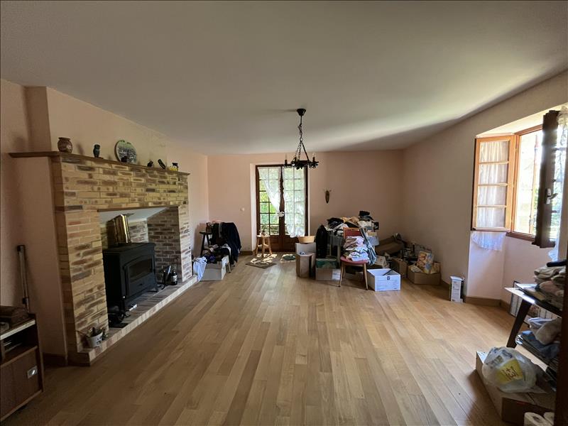 Vente Maison NANTHIAT - 3 pièces -98 m² - (24800)