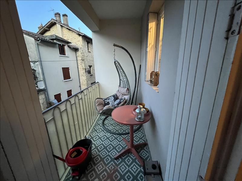 Vente Appartement THIVIERS - 3 pièces -73 m² - (24800)
