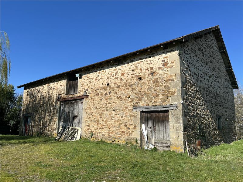Vente Grange LA COQUILLE - 1 pièce -190 m² - (24450)