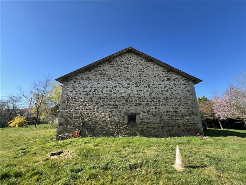 Vente Grange LA COQUILLE - 1 pièce -190 m² - (24450)