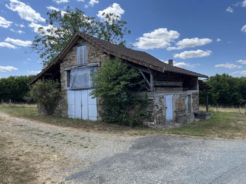Vente Maison CHALAIS - 3 pièces -96 m² - (24800)
