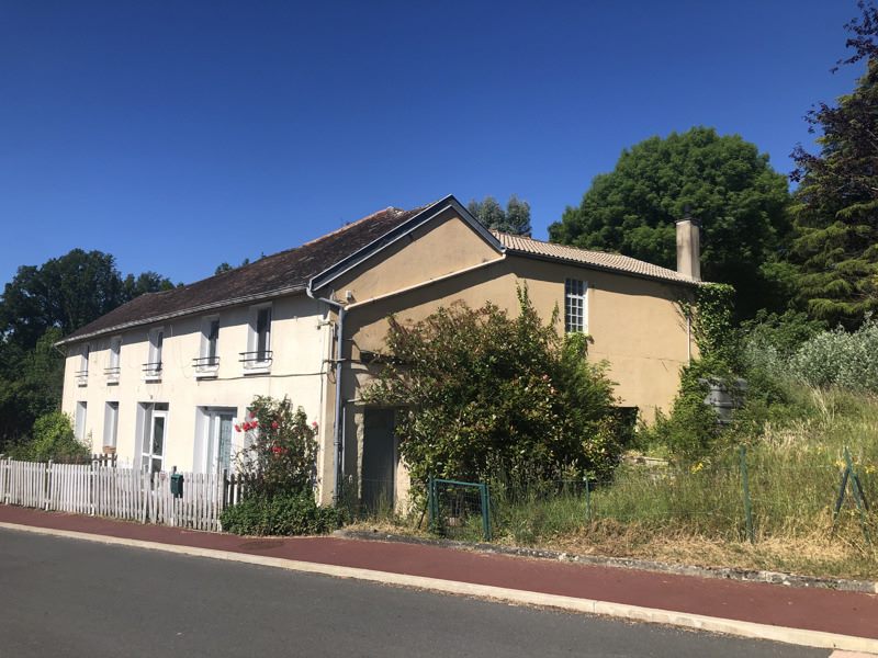 Vente Maison SARRAZAC - 9 pièces -250 m² - (24800)