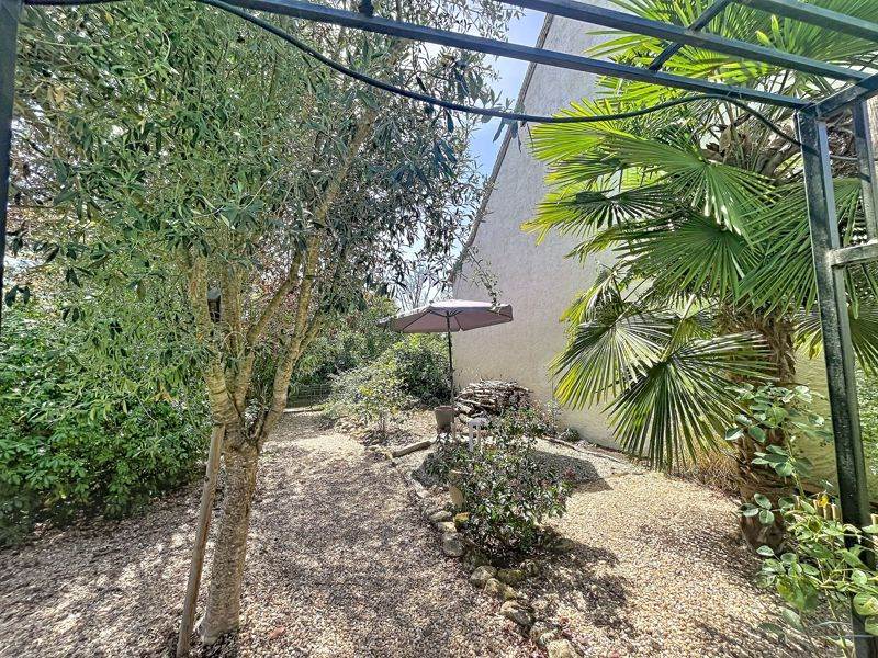 Vente Maison Corgnac-sur-l'Isle - 5 pièces -128 m² - (24800)
