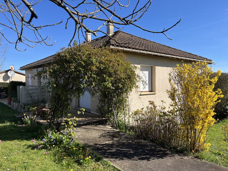 Vente Maison THIVIERS - 6 pièces -135 m² - (24800)