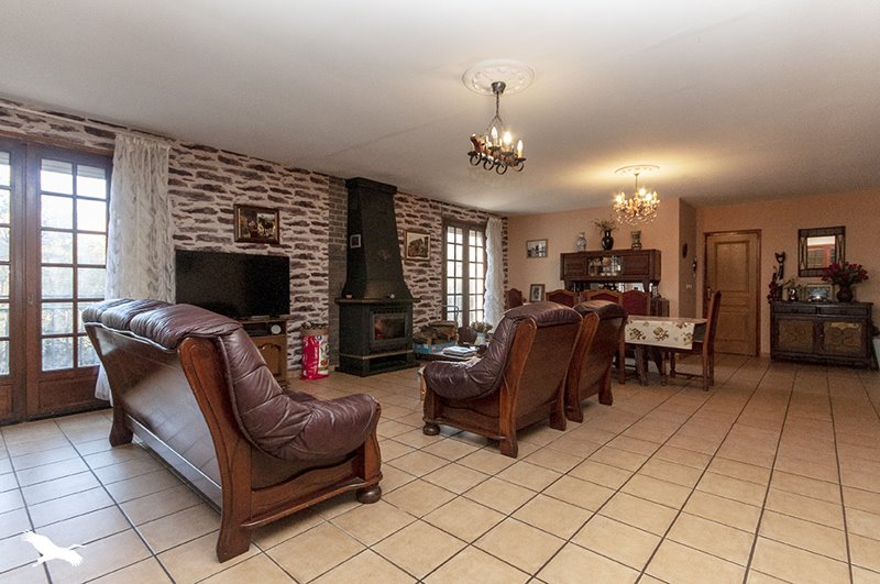 Vente Maison CHALAIS - 4 pièces -139 m² - (24800)