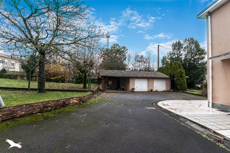 Vente Maison THIVIERS - 8 pièces -270 m² - (24800)