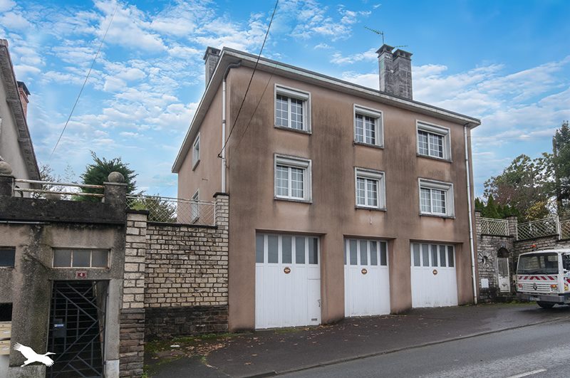 Vente Maison THIVIERS - 8 pièces -270 m² - (24800)